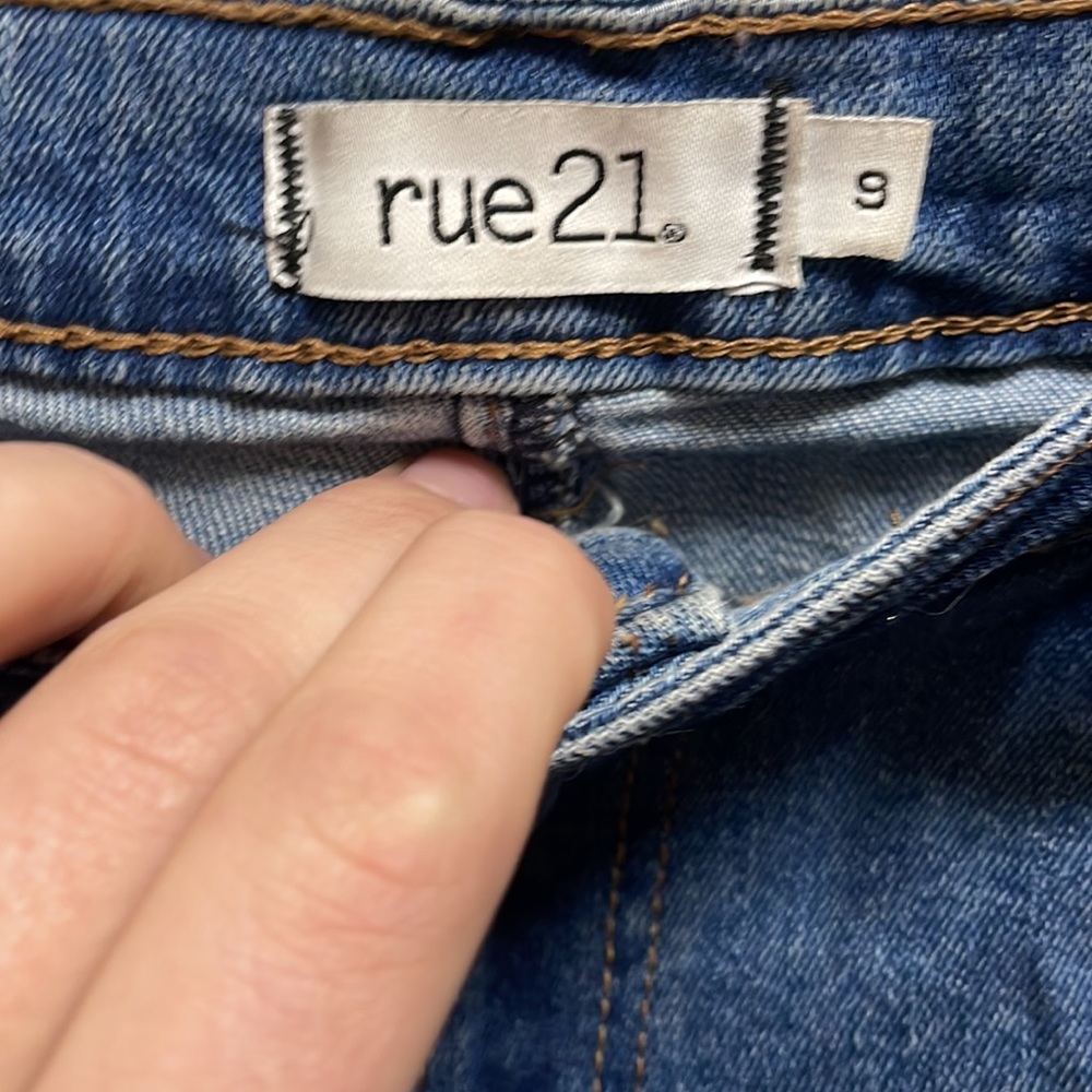 Distressed Hi Rise Jean Shorts - Picture 3 of 4